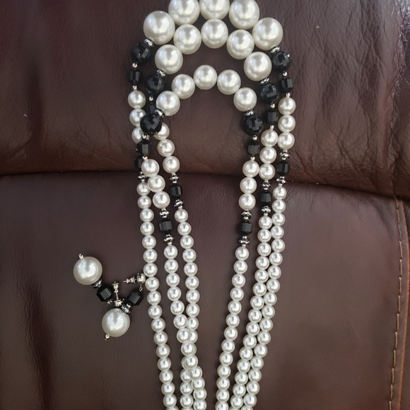 HP. Necklace Set - Picture 10 of 10